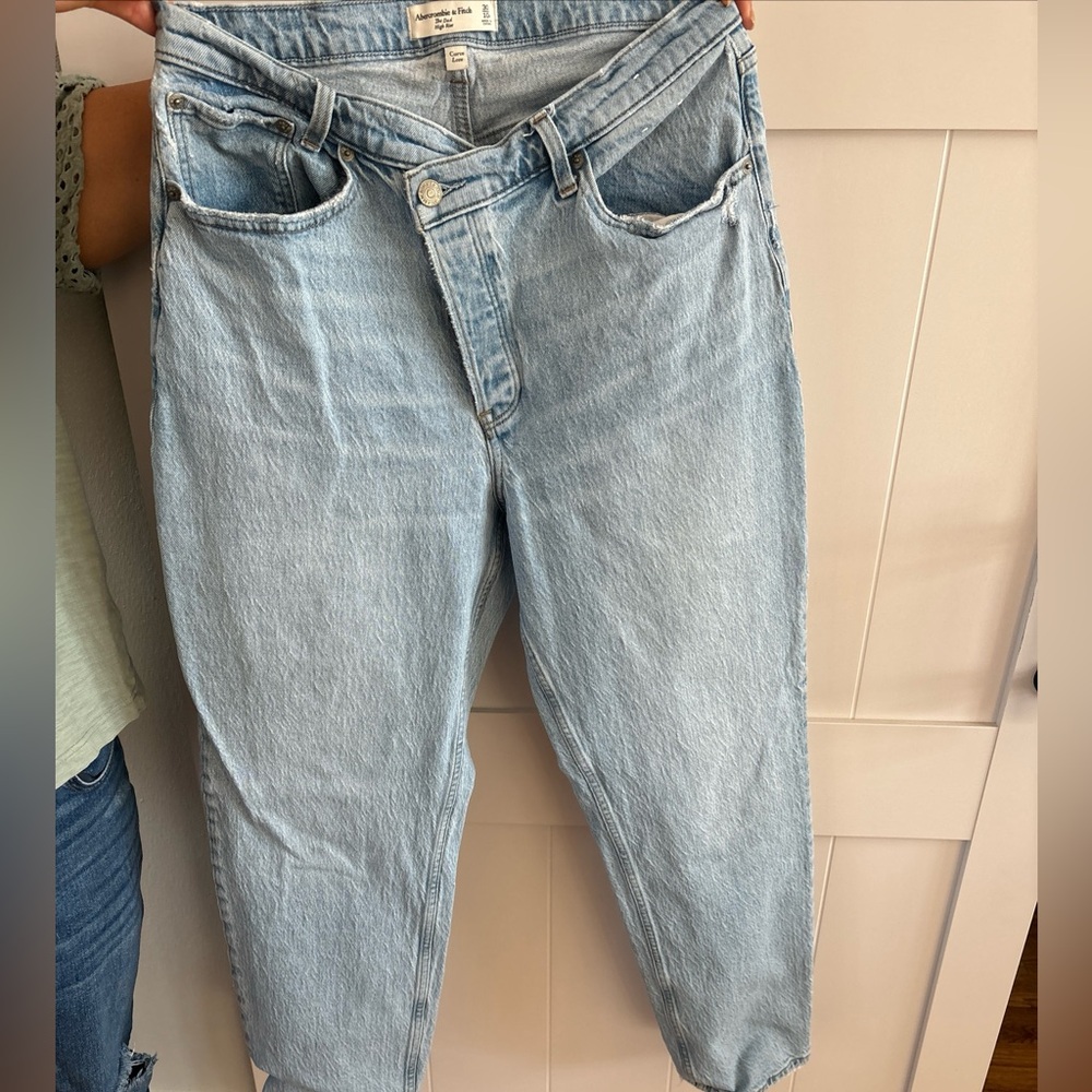 Abercrombie & Fitch Curve Love Jeans Women's 27/4 Short The Dad High Rise